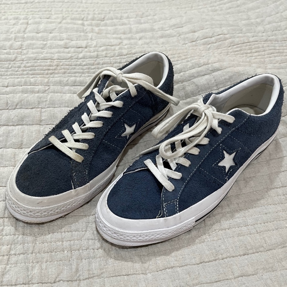 Converse Men's size 8 suede blue
